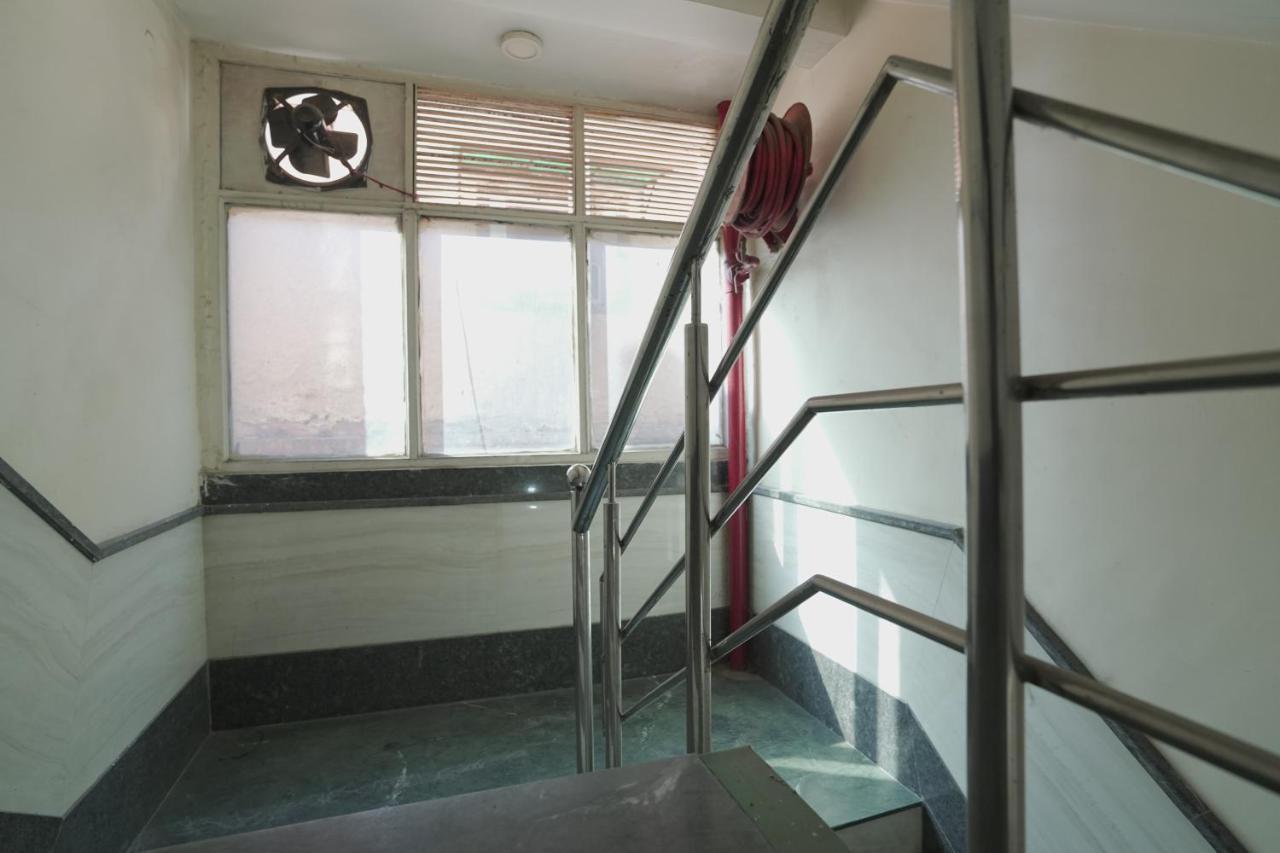Hotel Leo Continental New Delhi Luaran gambar